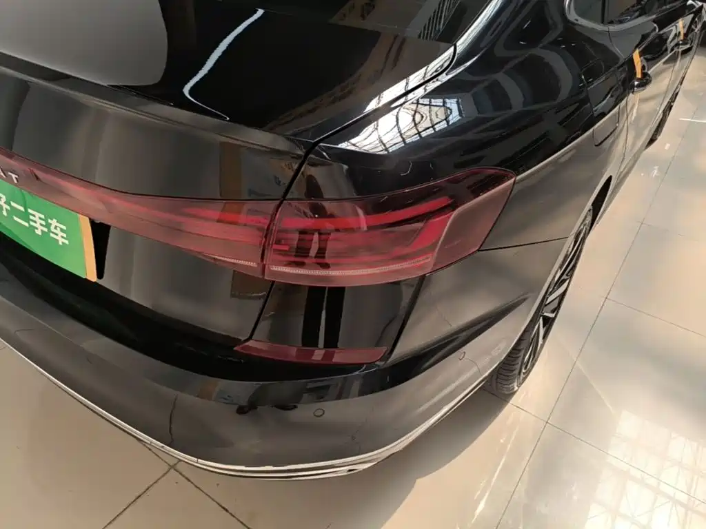 Volkswagen Passat 2022 330TSI Luxury