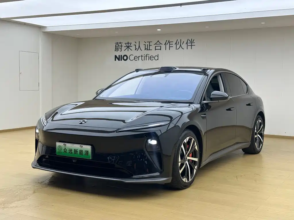 NIO ET5