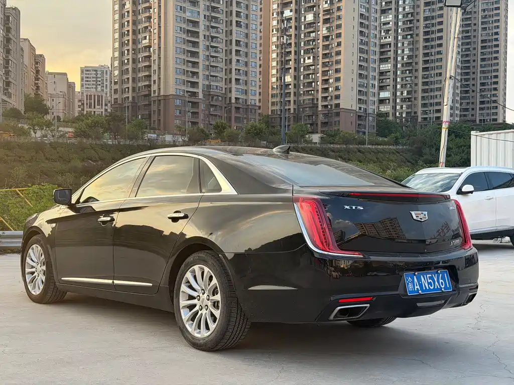 Cadillac XTS — миниатюра 9