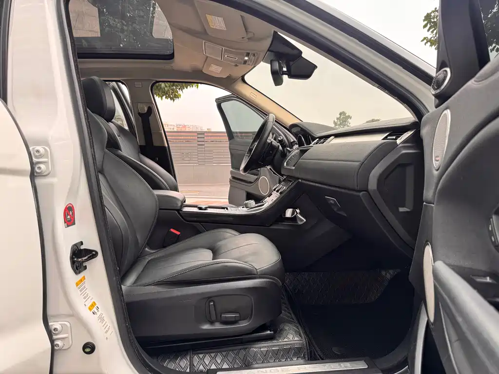 Land Rover Evoque — миниатюра 7