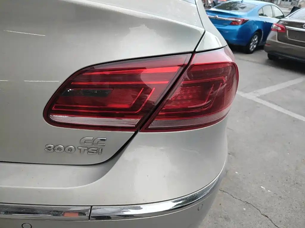 Volkswagen CC — миниатюра 8