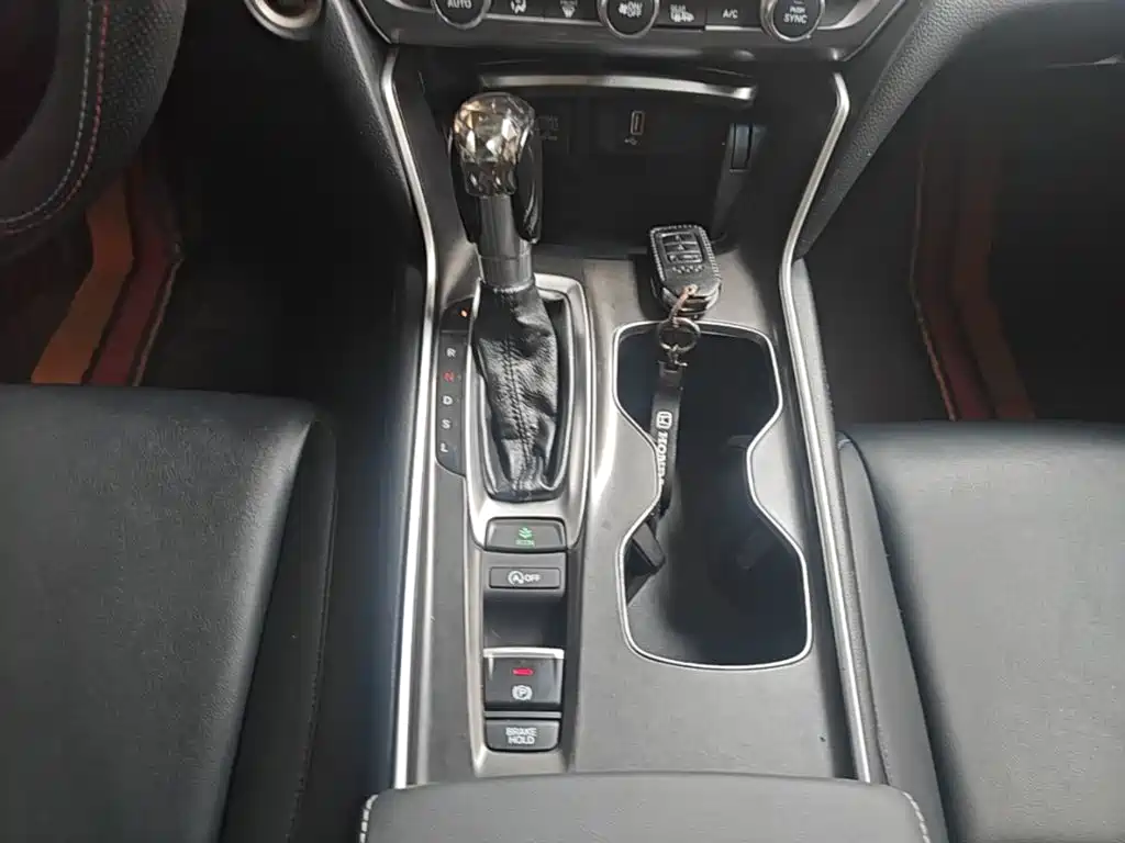 Honda Accord — миниатюра 14