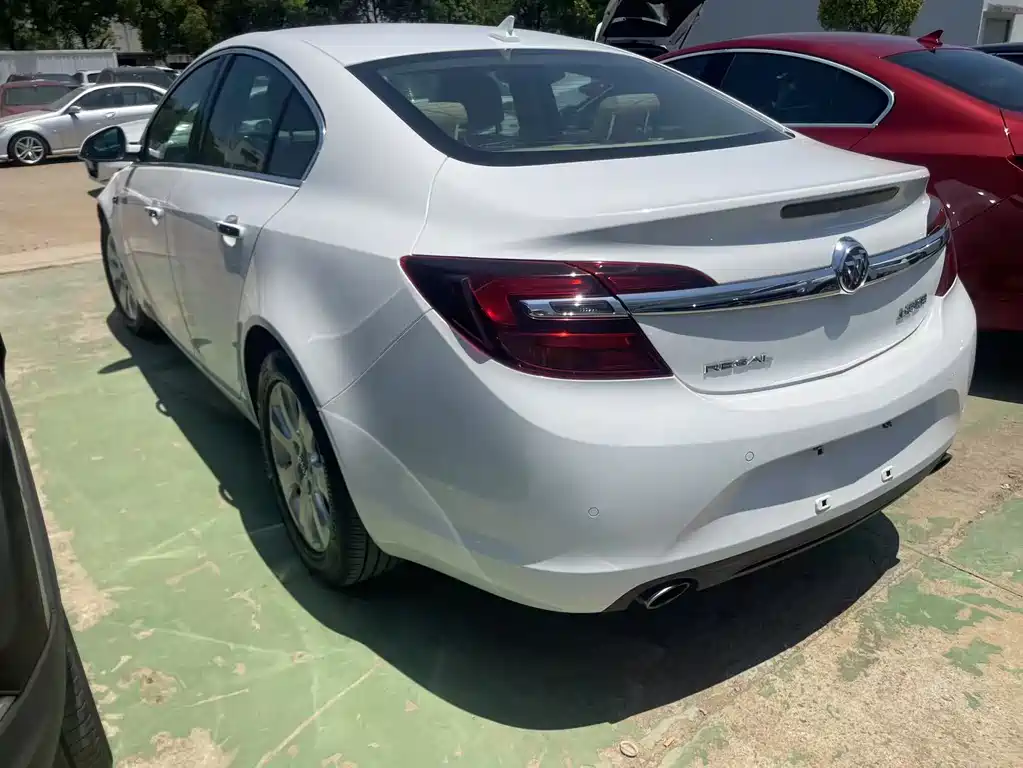 Buick Regal 2015 1.6T Elite