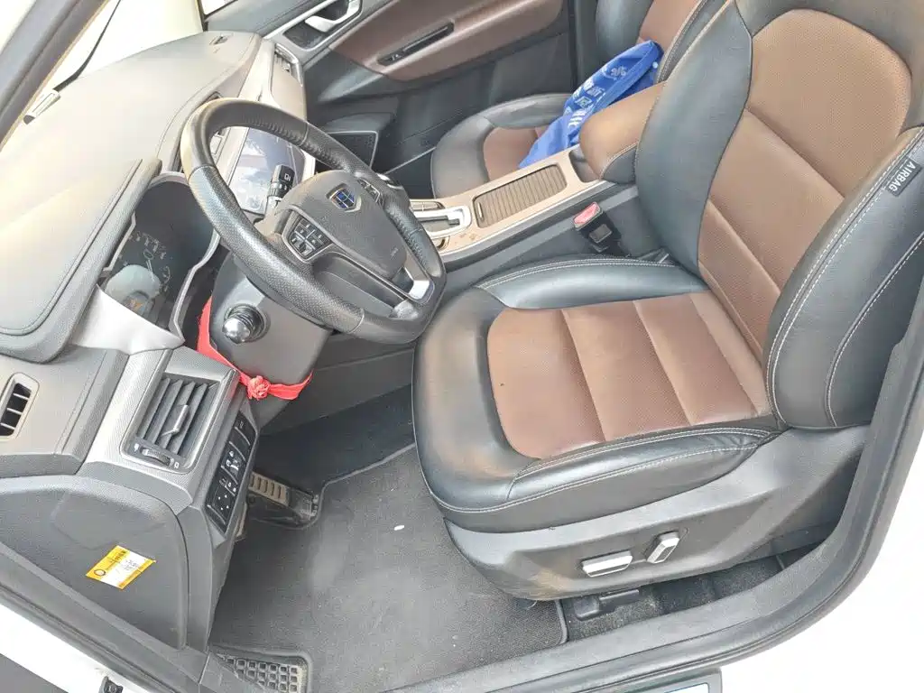 Geely Emgrand GS — миниатюра 11