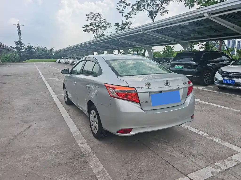 Toyota Vios — миниатюра 10