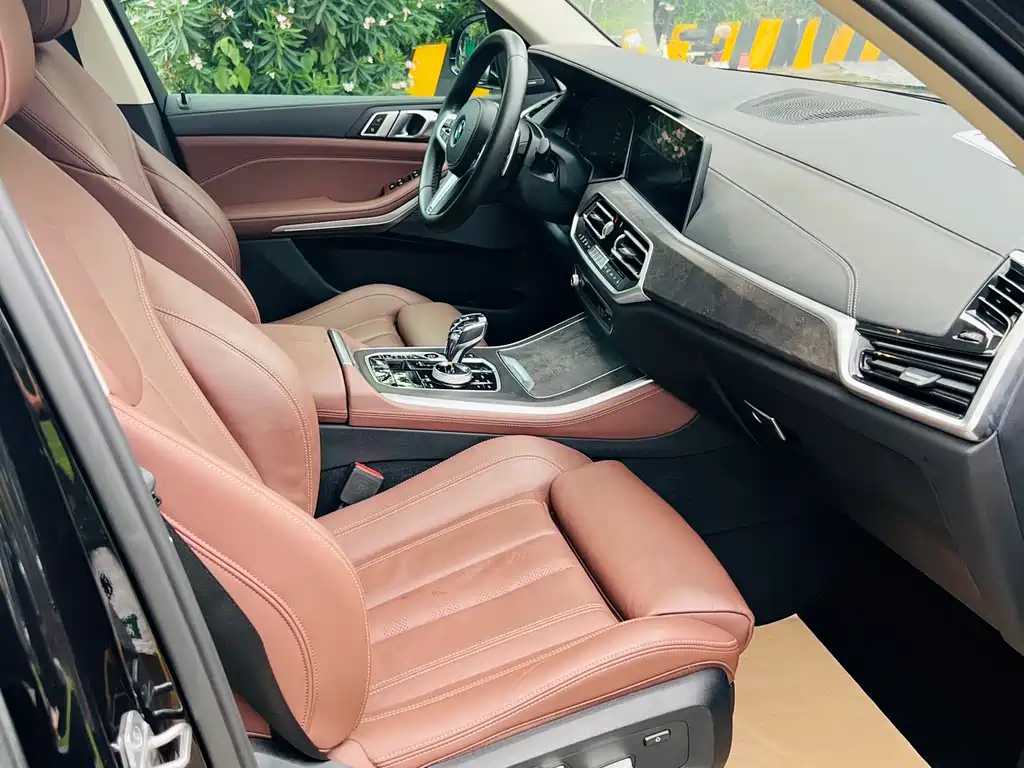 BMW X5 2022 xDrive40i M Sport