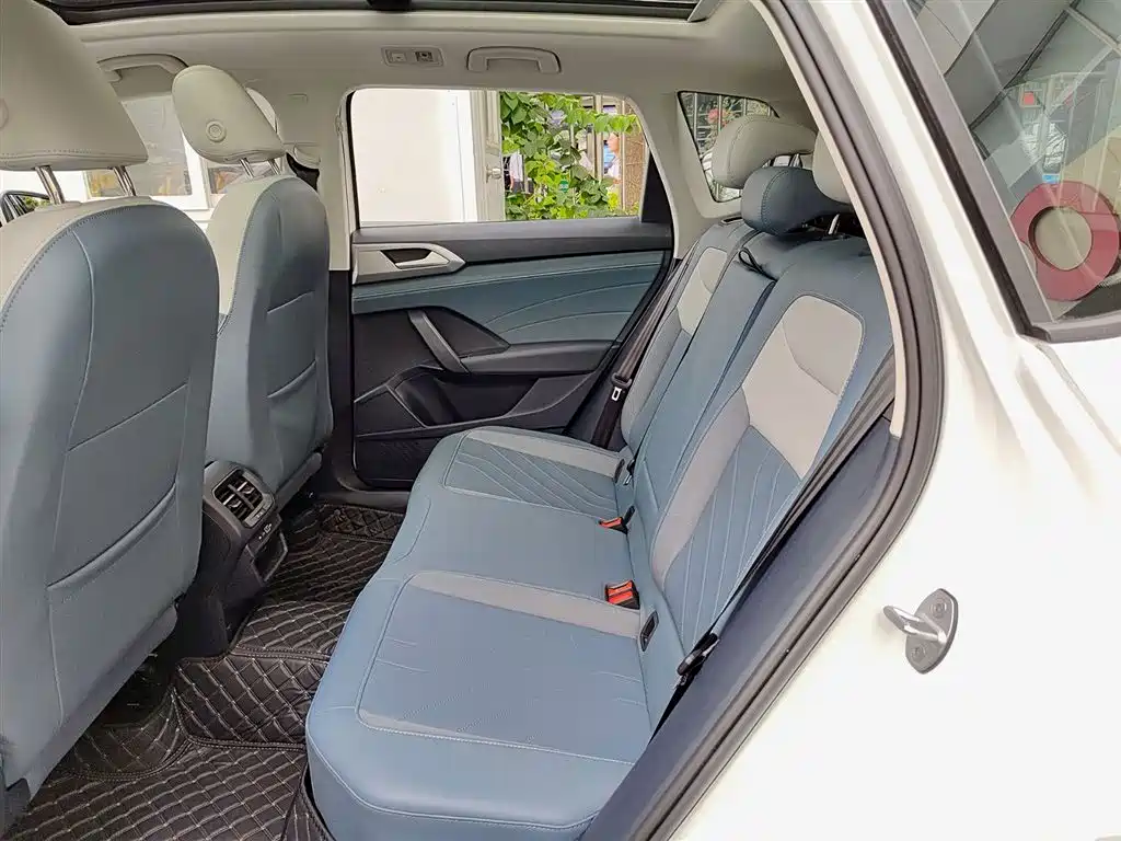 Volkswagen Tharu 2025 300TSI