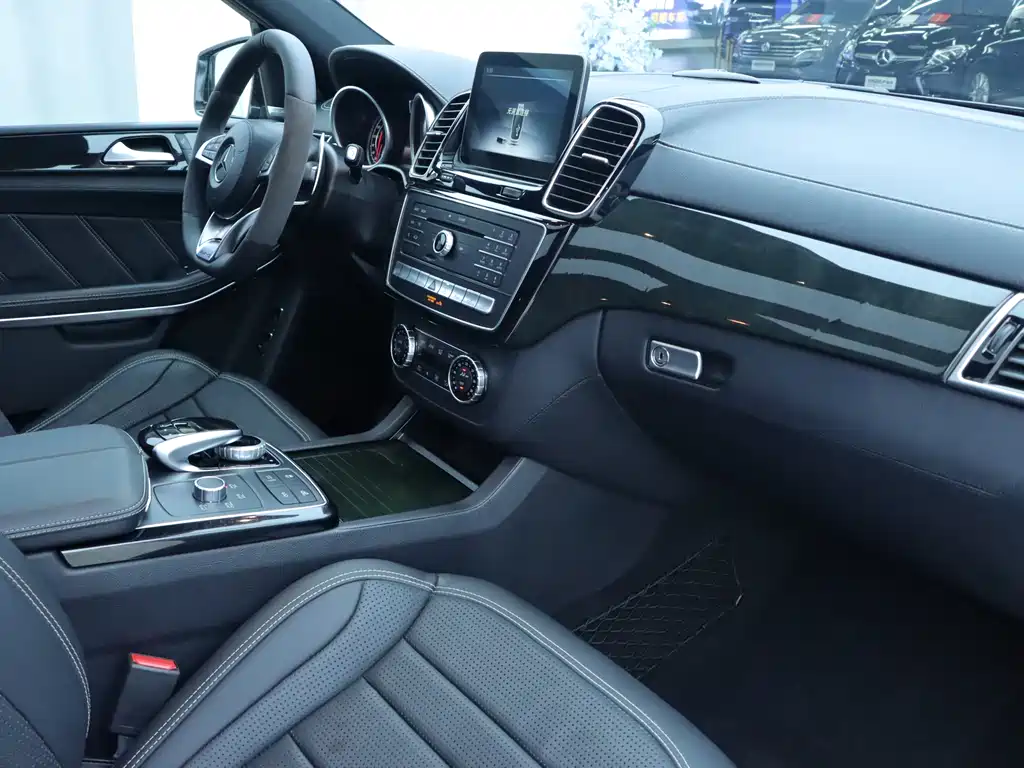 Mercedes-Benz GLS A MG 2017 AMG GLS 63 4MATIC