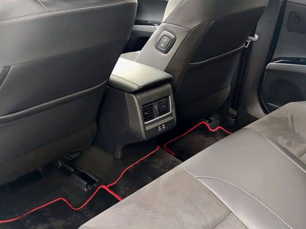 Toyota Camry 2024 2.0HXS Sport Plus