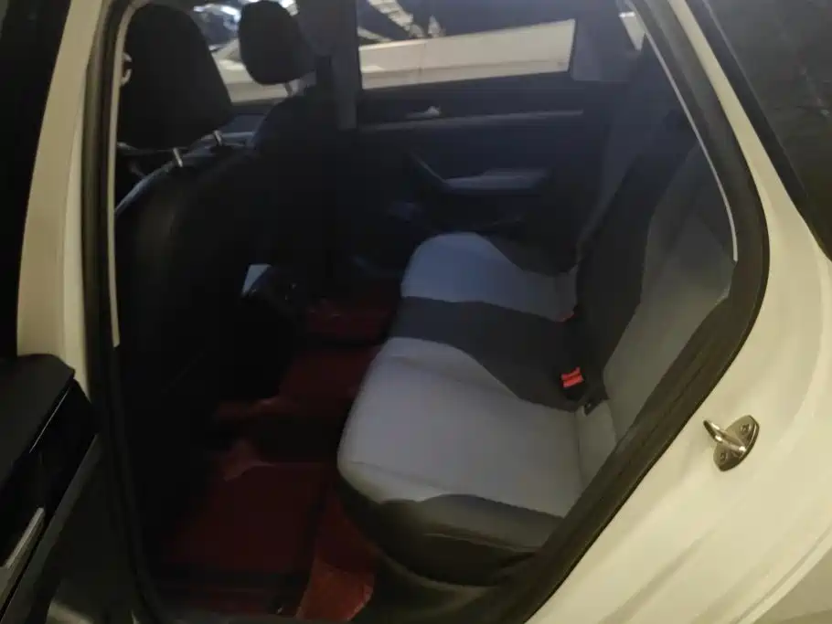 Volkswagen Lavida — миниатюра 11