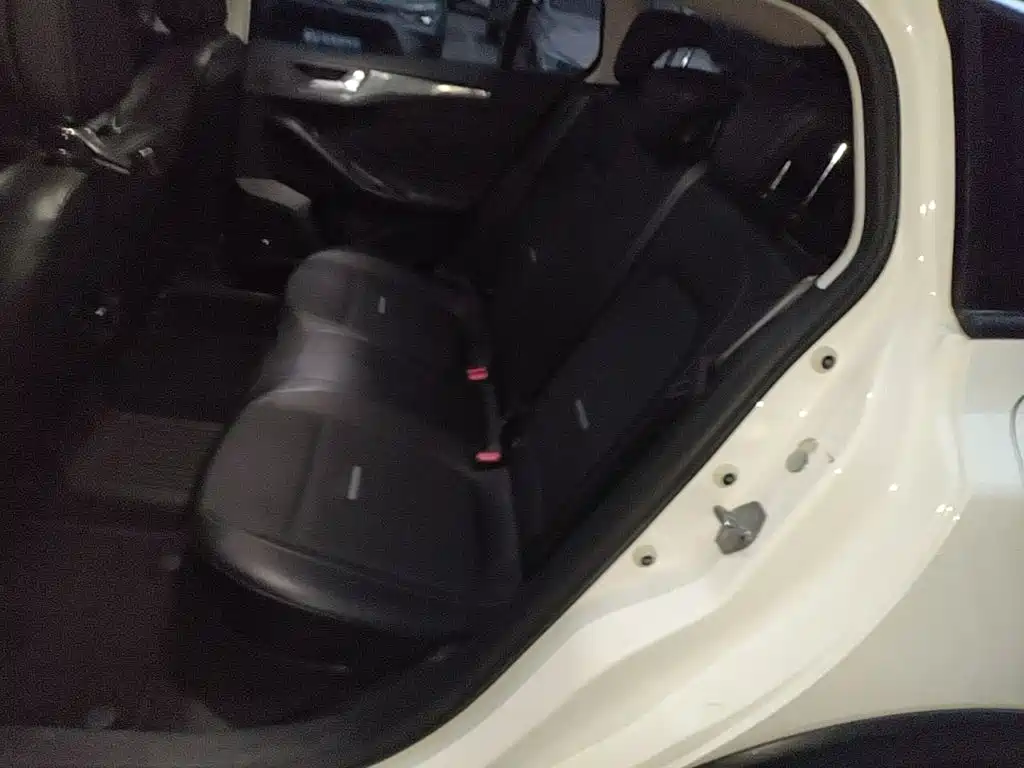 Ford Focus — миниатюра 17