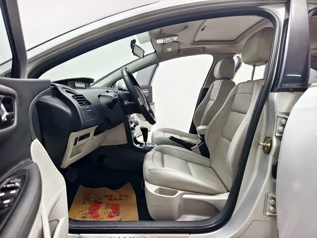 Citroen C-Quatre — миниатюра 11