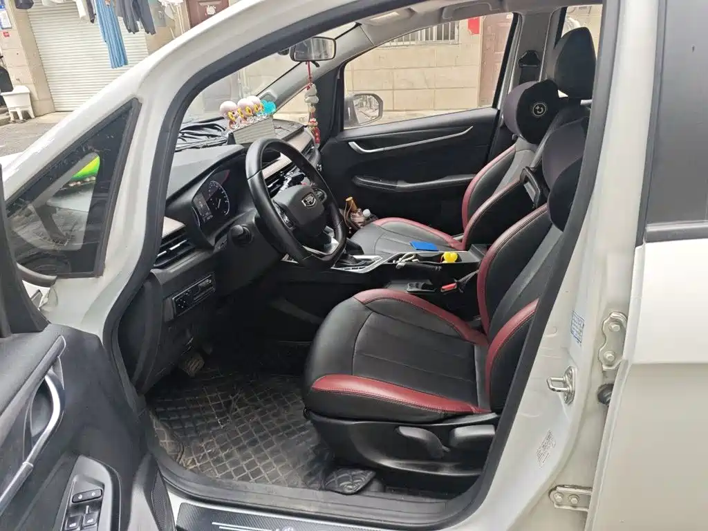 Geely Vision X3 — миниатюра 8