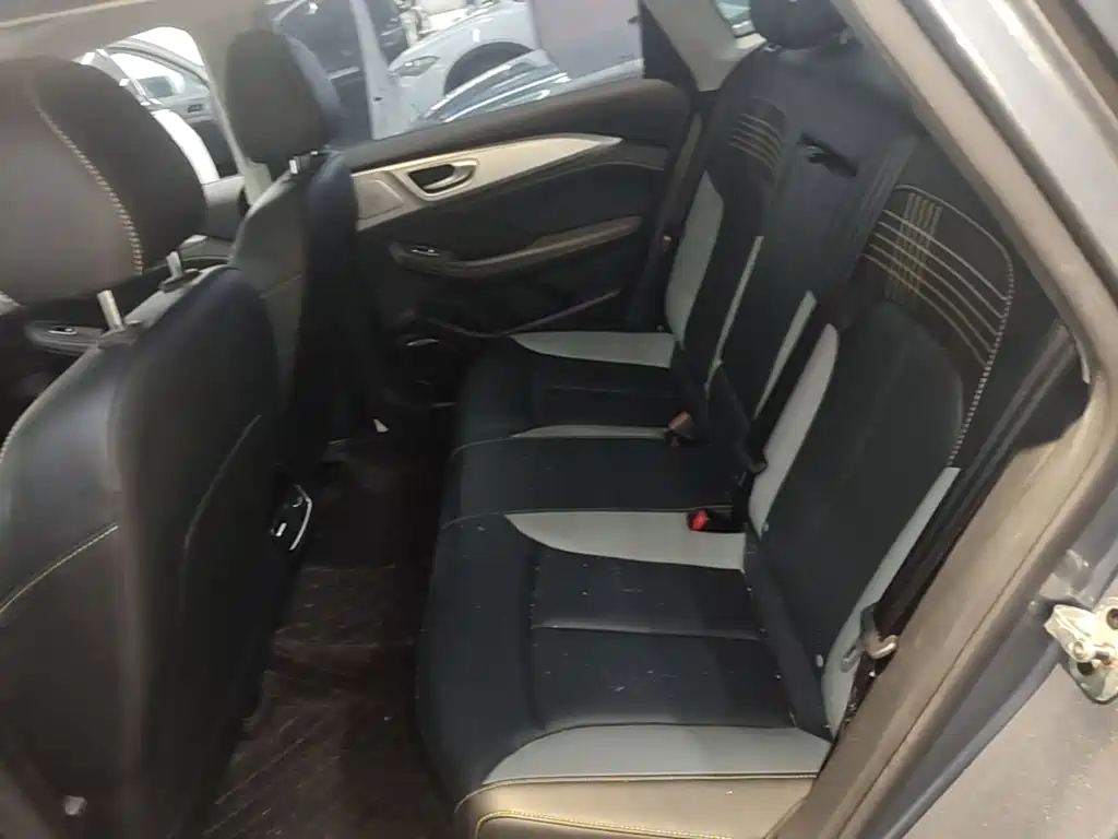 Roewe i6 MAX — миниатюра 17