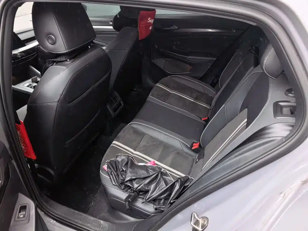 Volkswagen Golf — миниатюра 13
