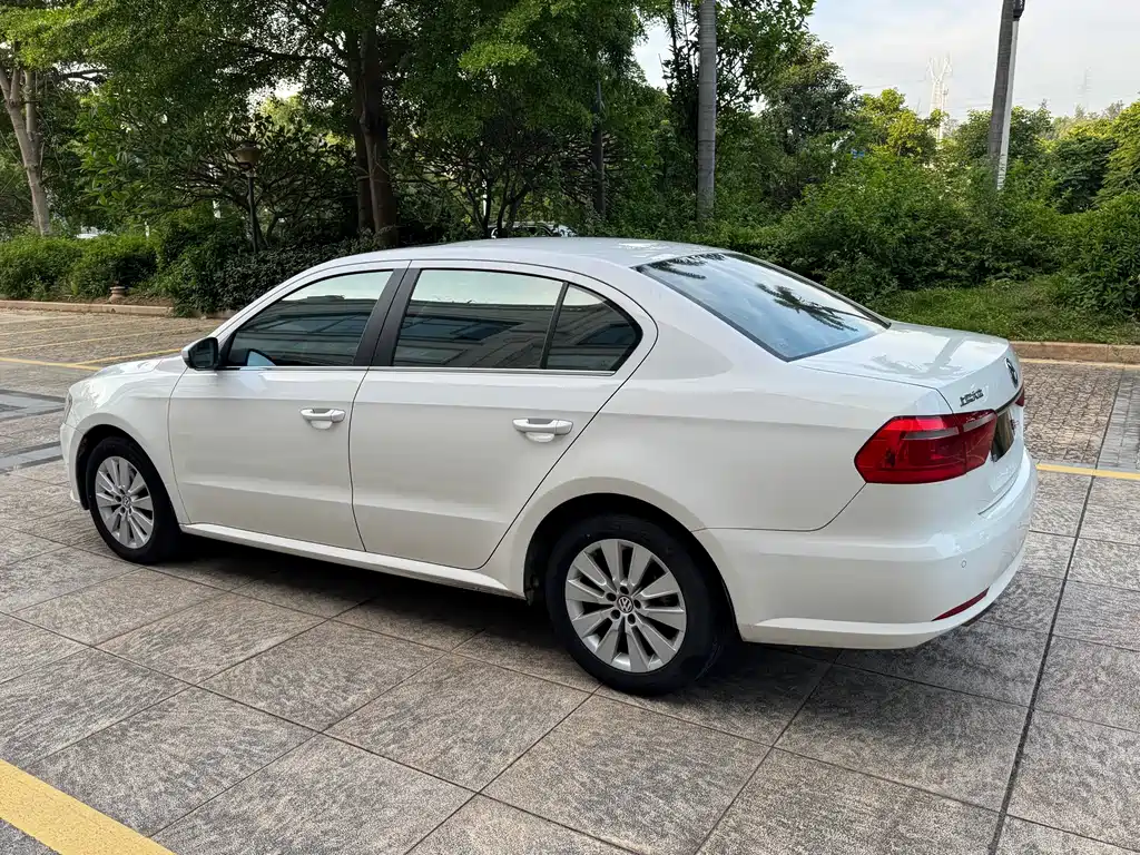 Volkswagen Lavida 2013 1.4TSI DSG Comfort