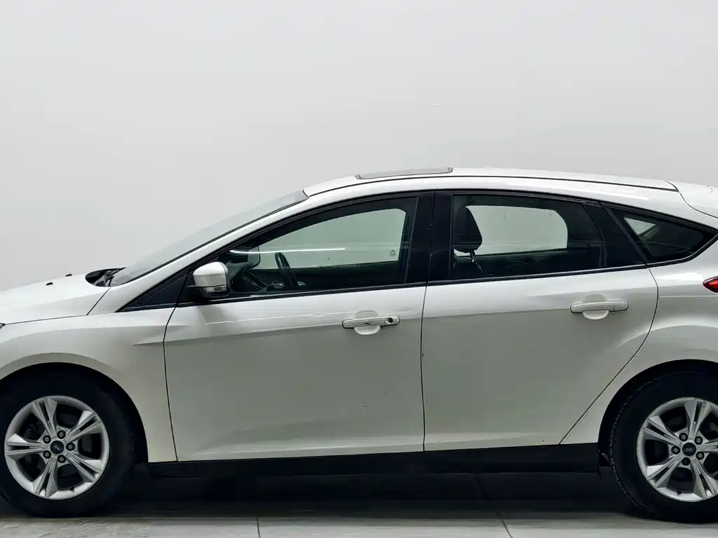 Ford Focus — миниатюра 7