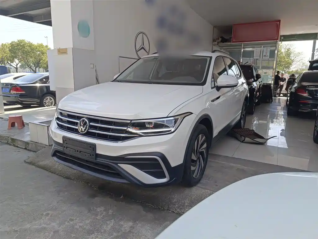 Volkswagen Tiguan L 2022
