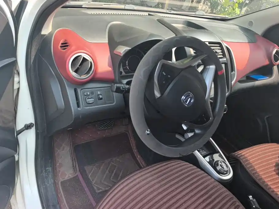 Changan BenBen — миниатюра 12