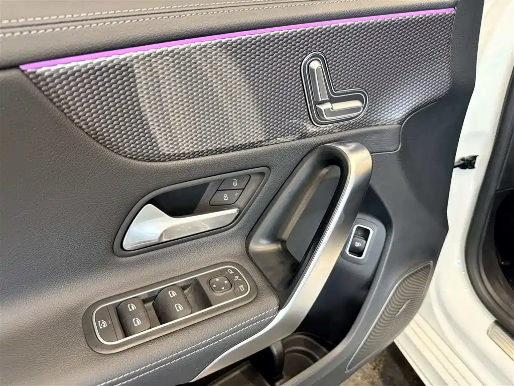 Mercedes-Benz A-Class — миниатюра 19