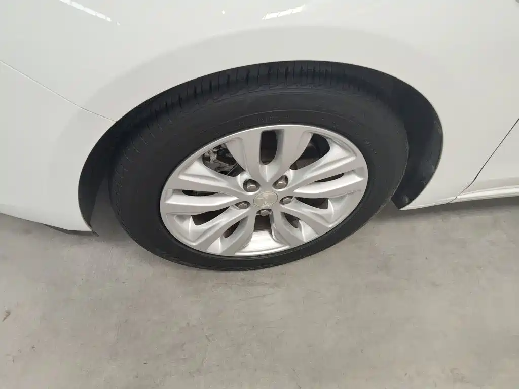 Buick Excelle — миниатюра 23