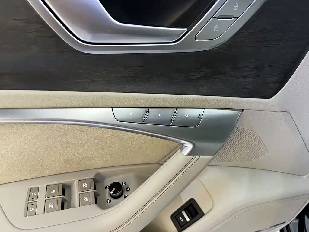 Audi A6L 2022 — фото 16