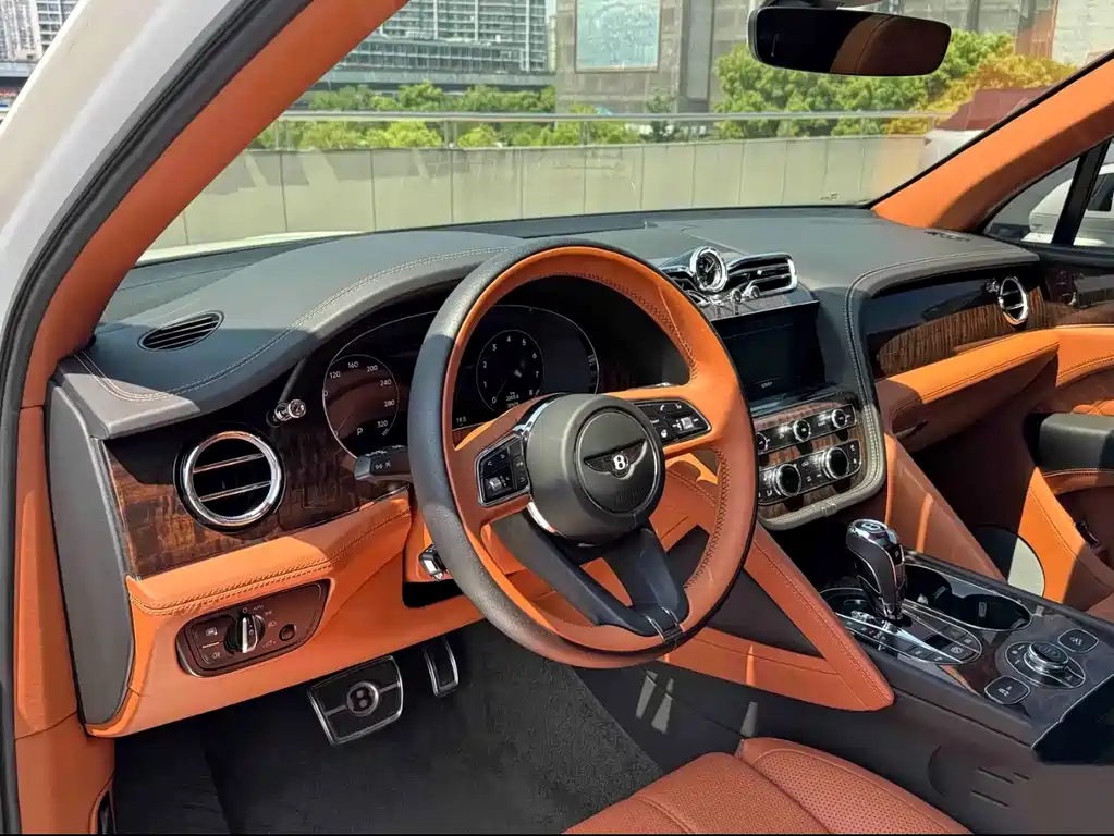 Bentley Bentayga 2021 4.0T V8