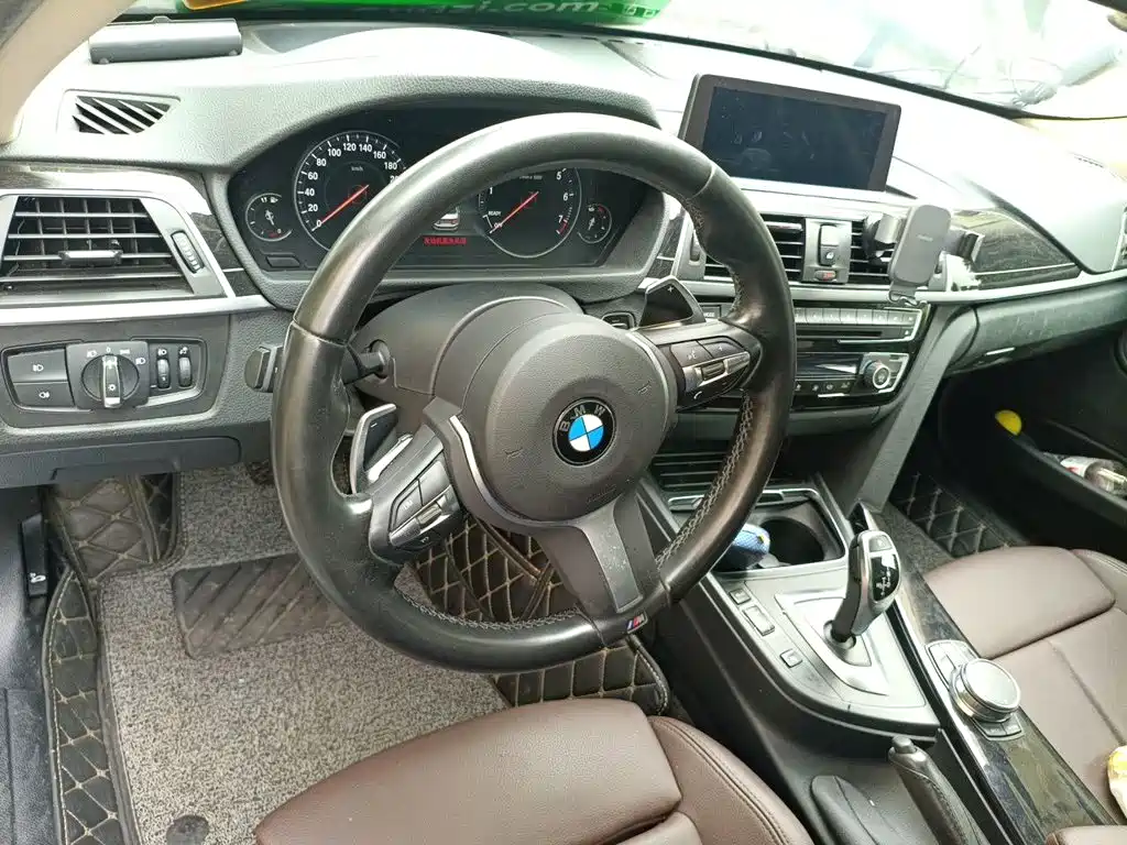BMW 3 Series — миниатюра 11
