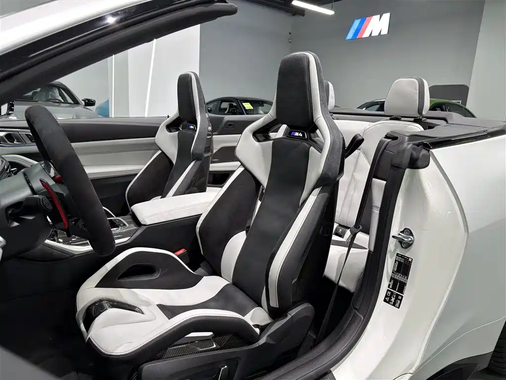 BMW M4 2024 M4 M xDrive
