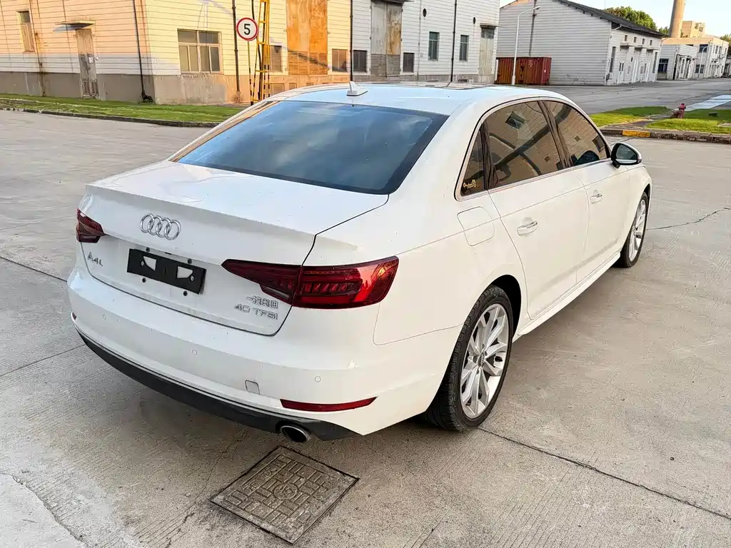 Audi A4L — миниатюра 7