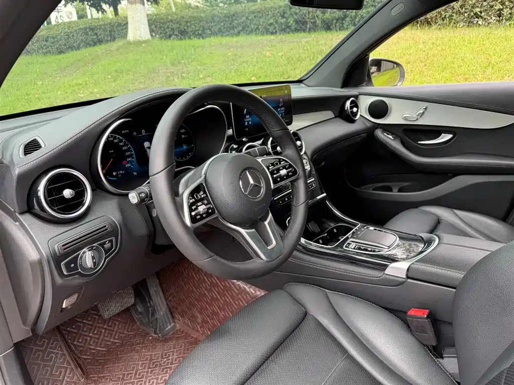 Mercedes-Benz GLC 2020 GLC 260 4MATIC SUV