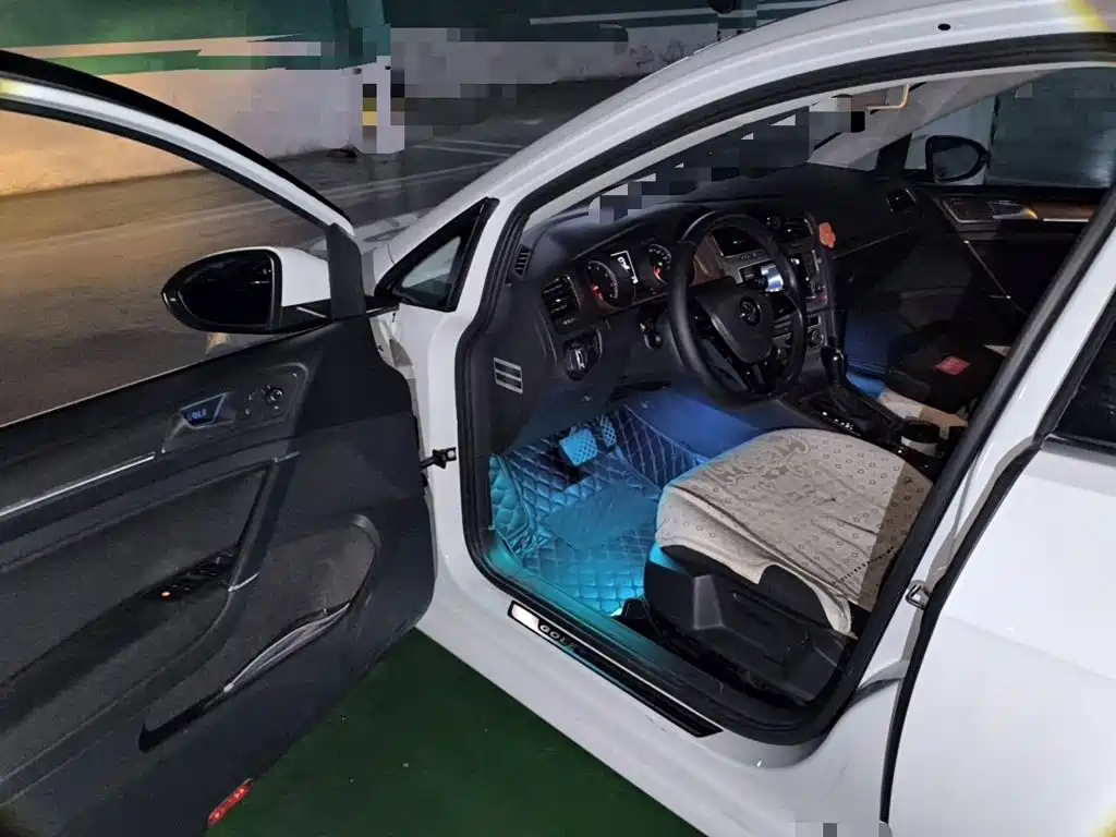 Volkswagen Golf — миниатюра 12
