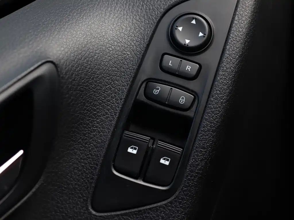MAXUS G10 — миниатюра 11