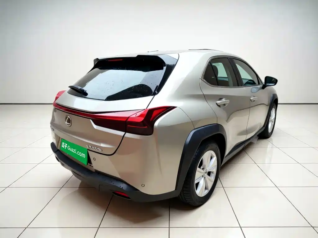 Lexus UX — миниатюра 4