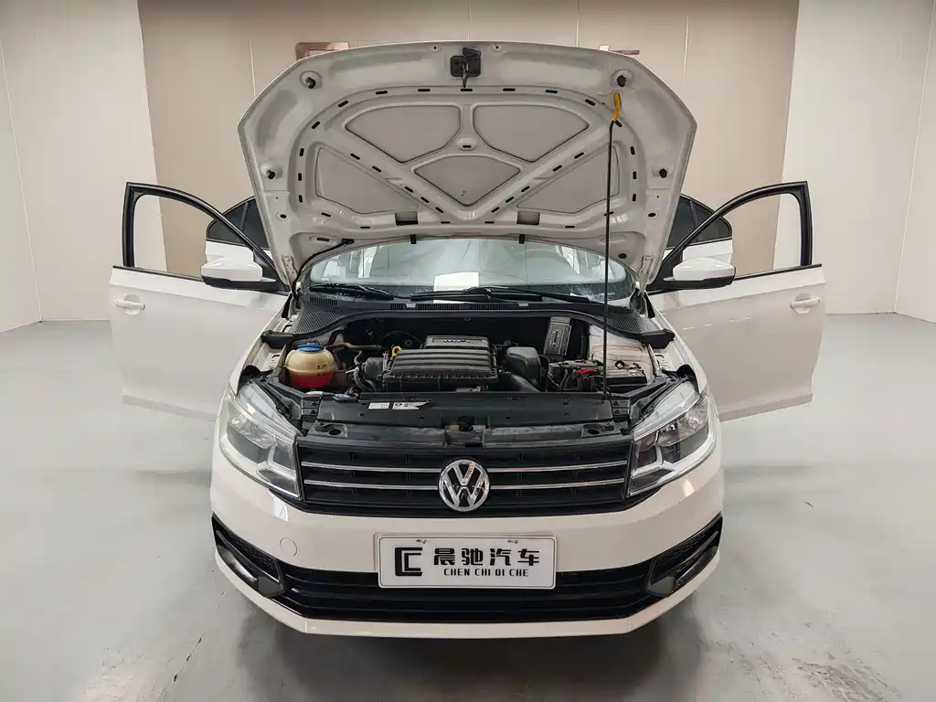 Volkswagen Santana — миниатюра 13