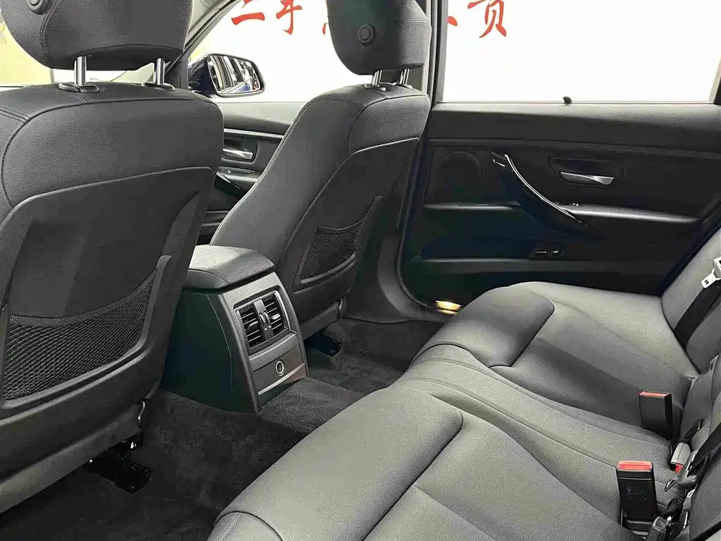 BMW 3 Series — миниатюра 10
