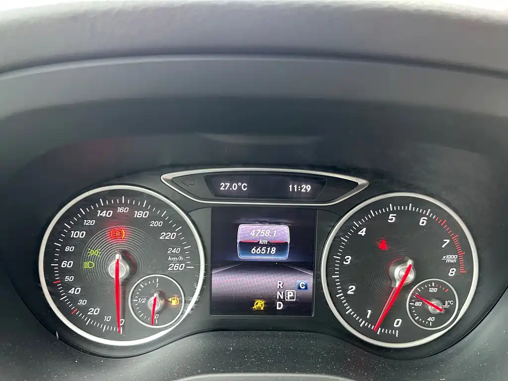 Mercedes-Benz B-Class — миниатюра 12
