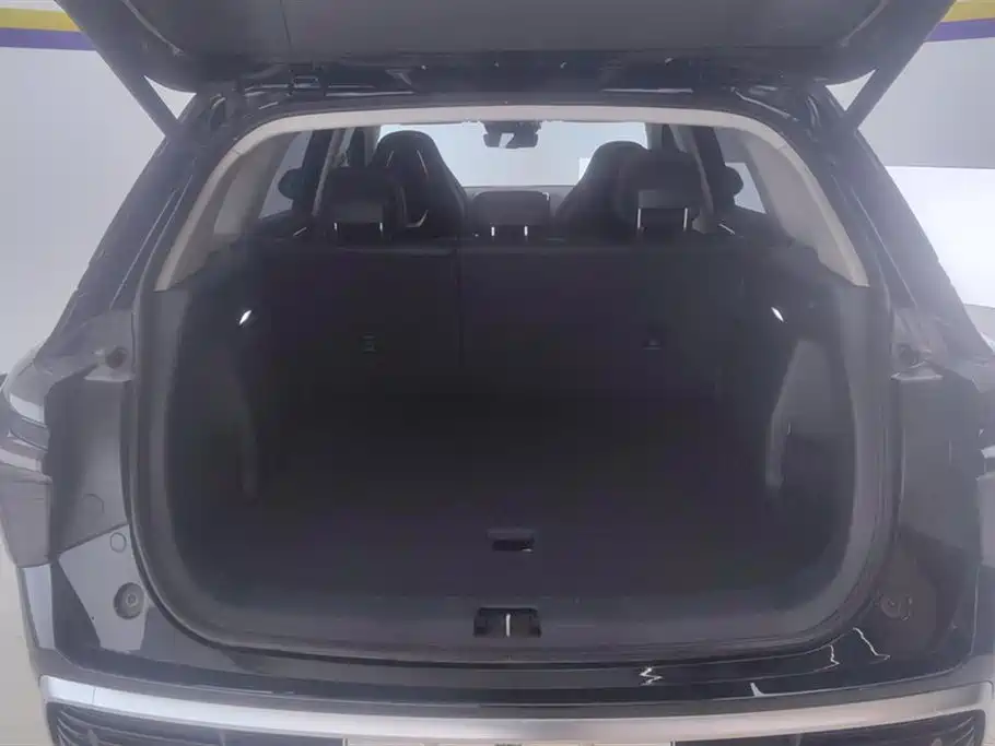 Hongqi HONGQI HS3 PHEV