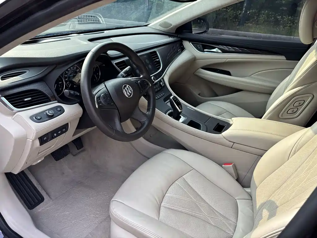 Buick LaCrosse 2018 28T Avenir