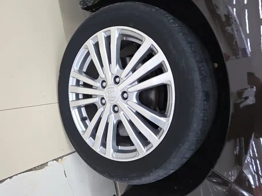 Honda Elysion — миниатюра 6