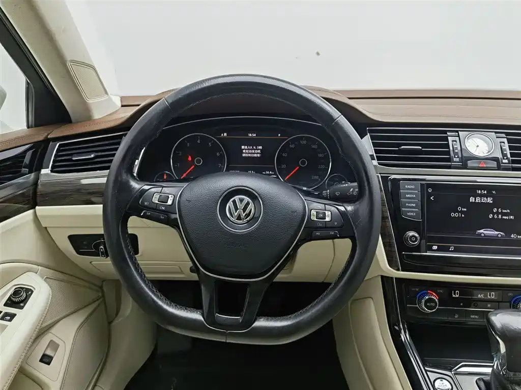 Volkswagen Phideon — фотографии объявления, Фото 11