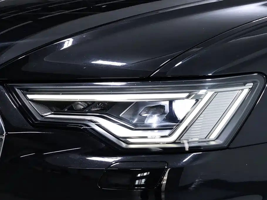 Audi A6L 2023 — фото 16
