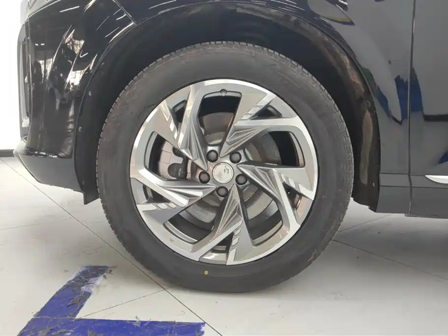 Hongqi HONGQI HS3 PHEV