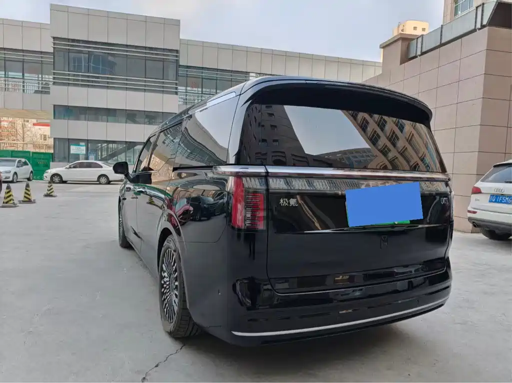 ZEEKR EXTREME KRYPTON 009