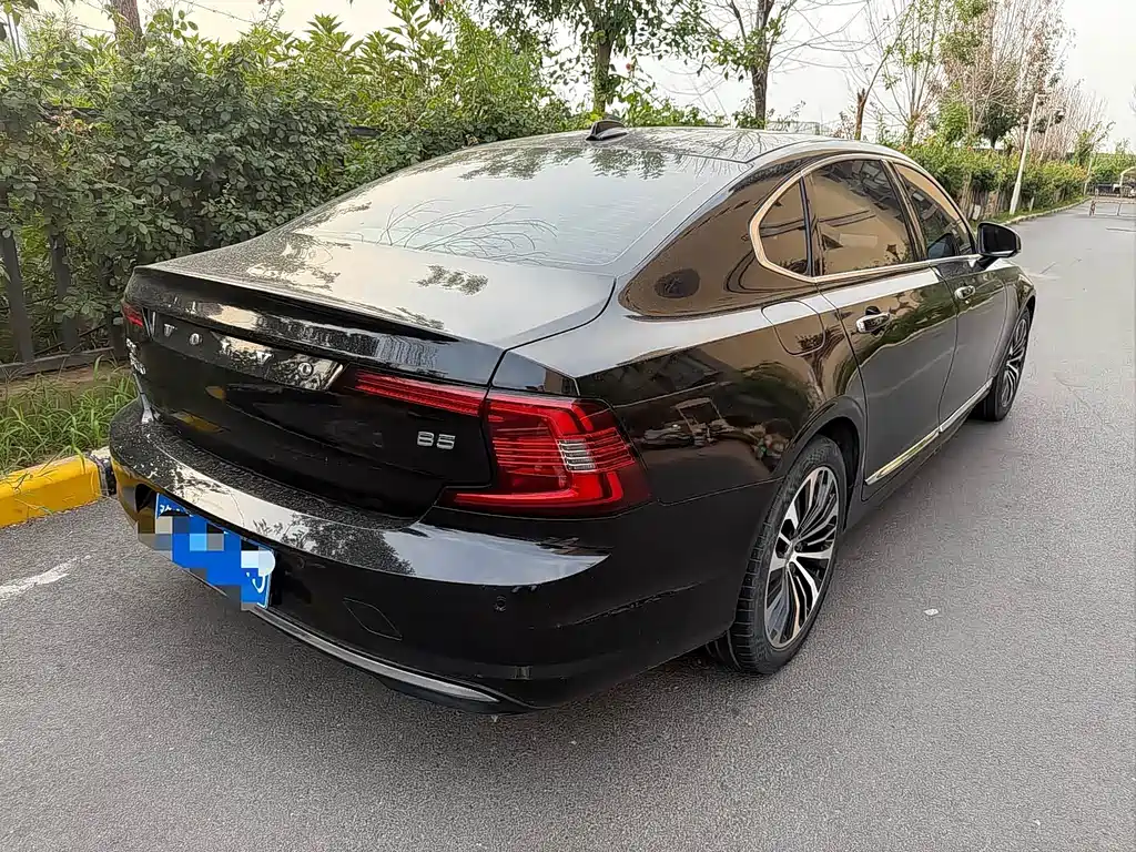 Volvo S90 — миниатюра 7