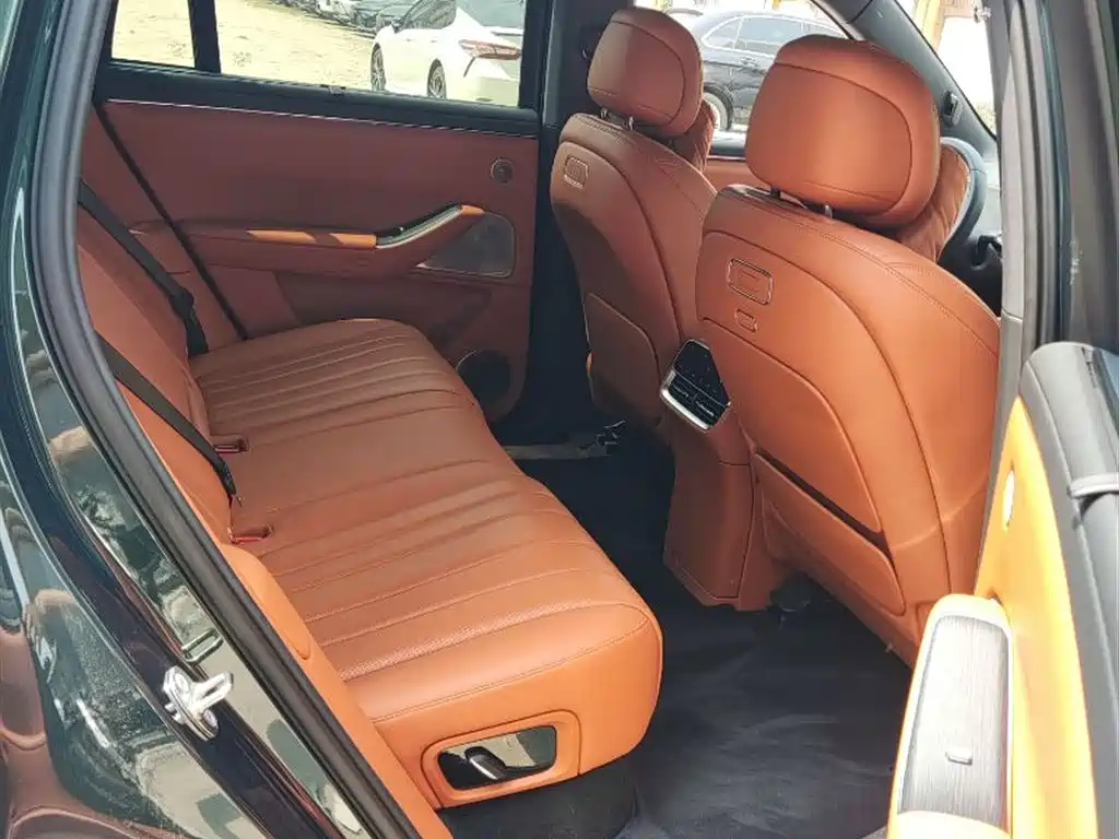 AITO ASK THE WORLD M7