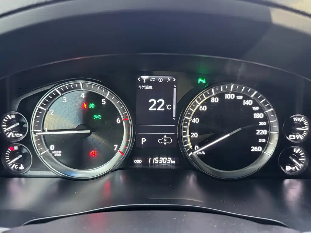 Lexus LX — миниатюра 17