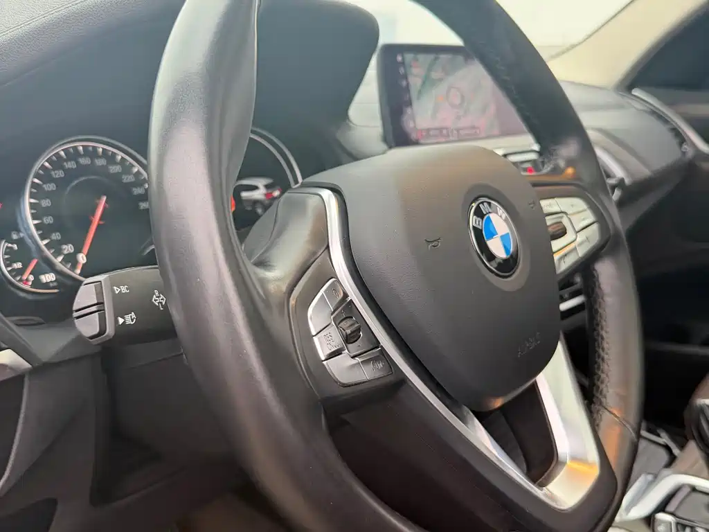 BMW X3 — миниатюра 18