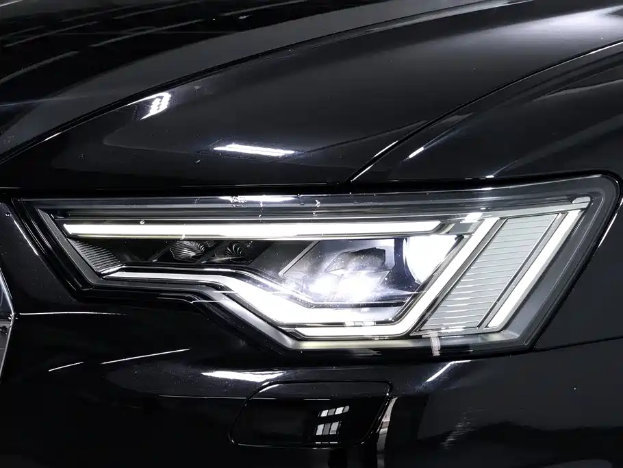 Audi A6L 2024 — фото 16