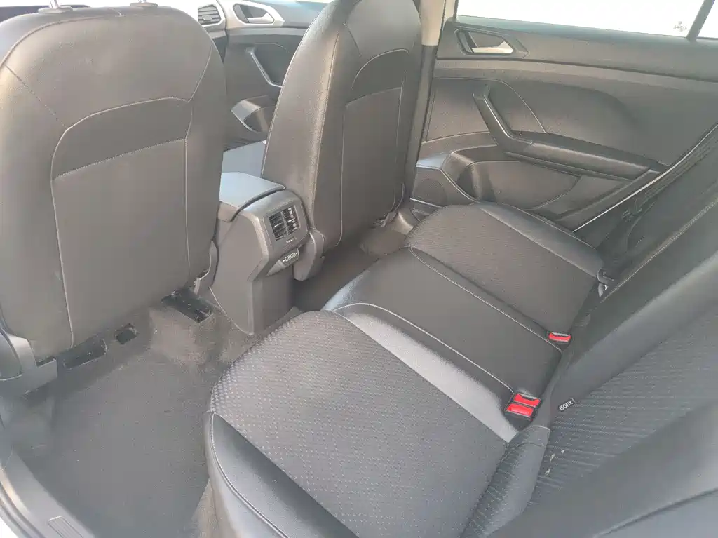 VOLKSWAGEN EXPLORING THE SHADOW